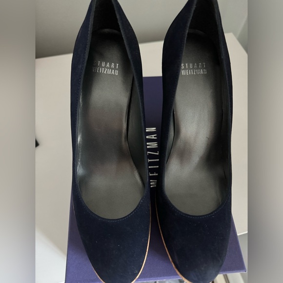 NEVER WORN Size 9 Stuart Weitzman Corkswoon Wedge in Navy Suede - Picture 2 of 4